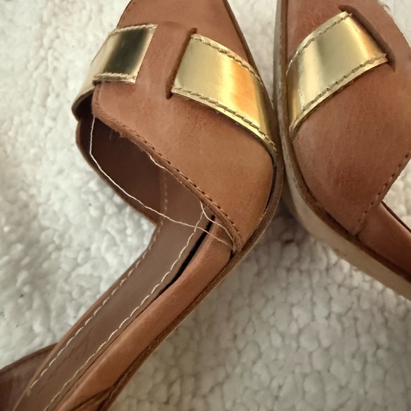 Elizabeth and James gold and tan strap heel - Picture 8 of 9